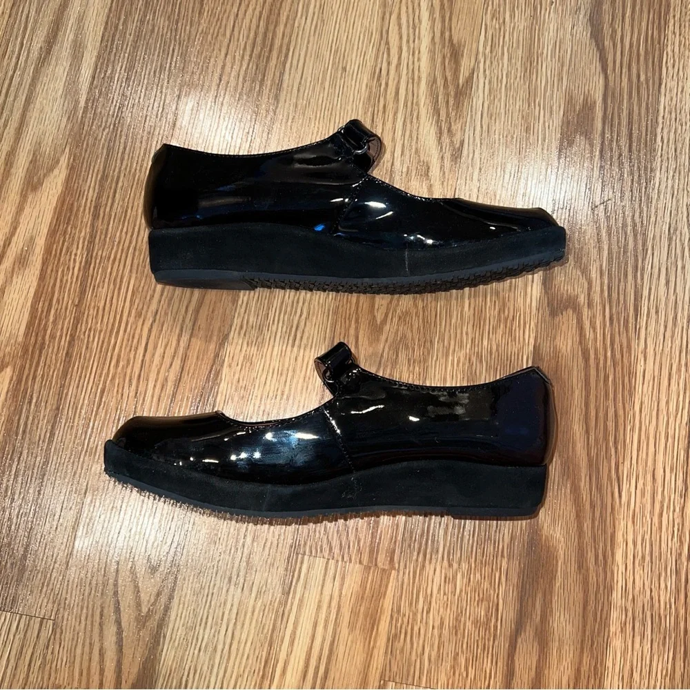 L’Amour Des Pieds Cornelia Patent Leather wedge‎ Mary Janes 6.5M
